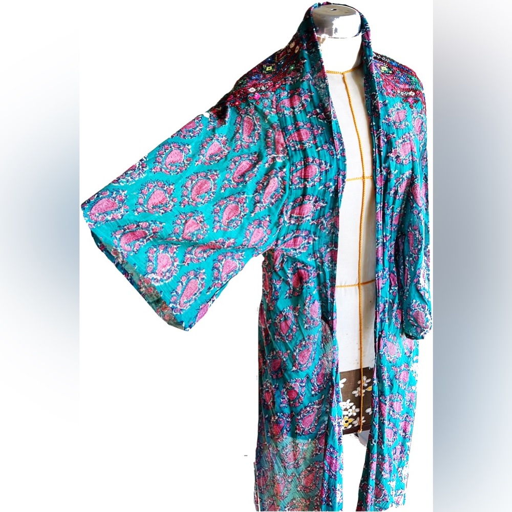 Billabong embroidered cotton robe